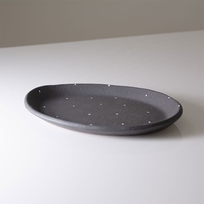 UTSUWAYA180+ オーバルプレート しのぎ 黒