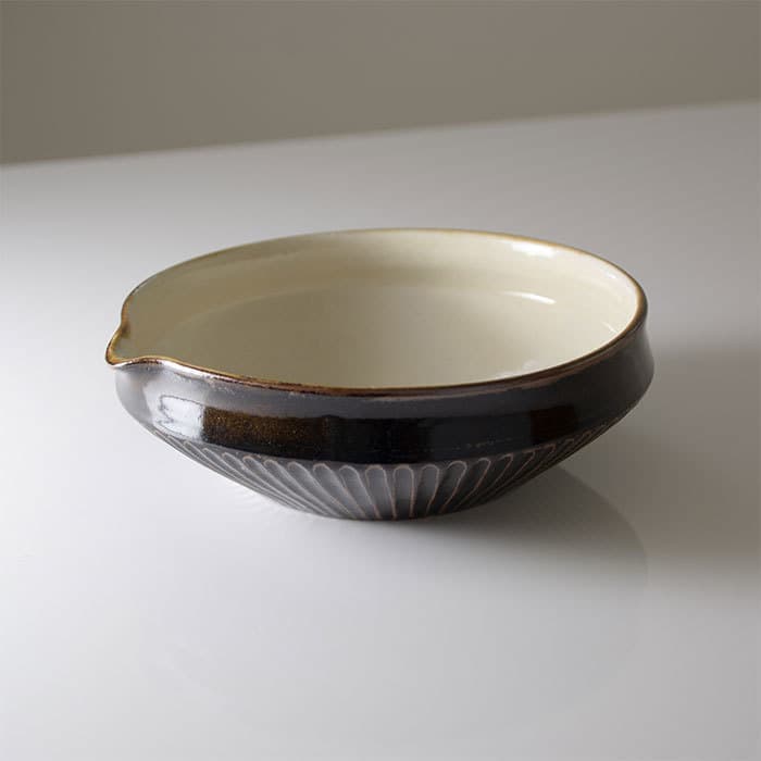 UTSUWAYA180+ 6寸片口 しのぎ 茶色