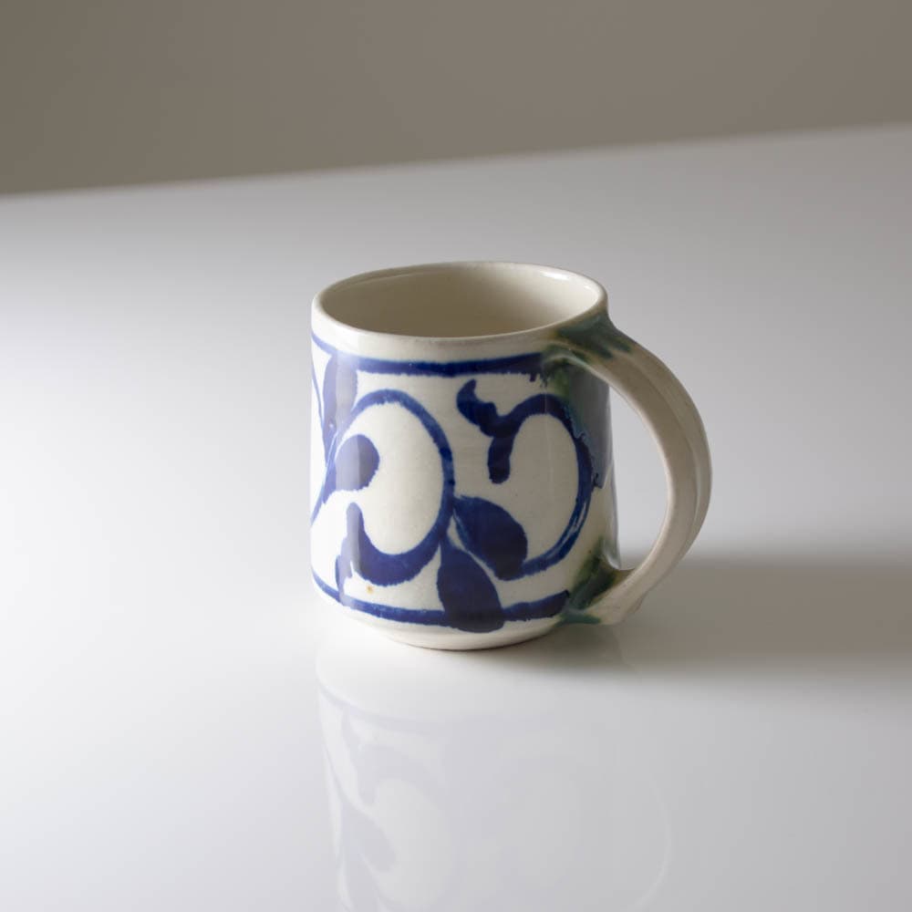 陶器工房壹 染付マグカップ 唐草