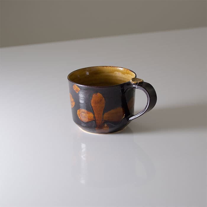 沖縄陶器 やちむん アトリエクッチャネ ワイドマグ レトロフラワー柄