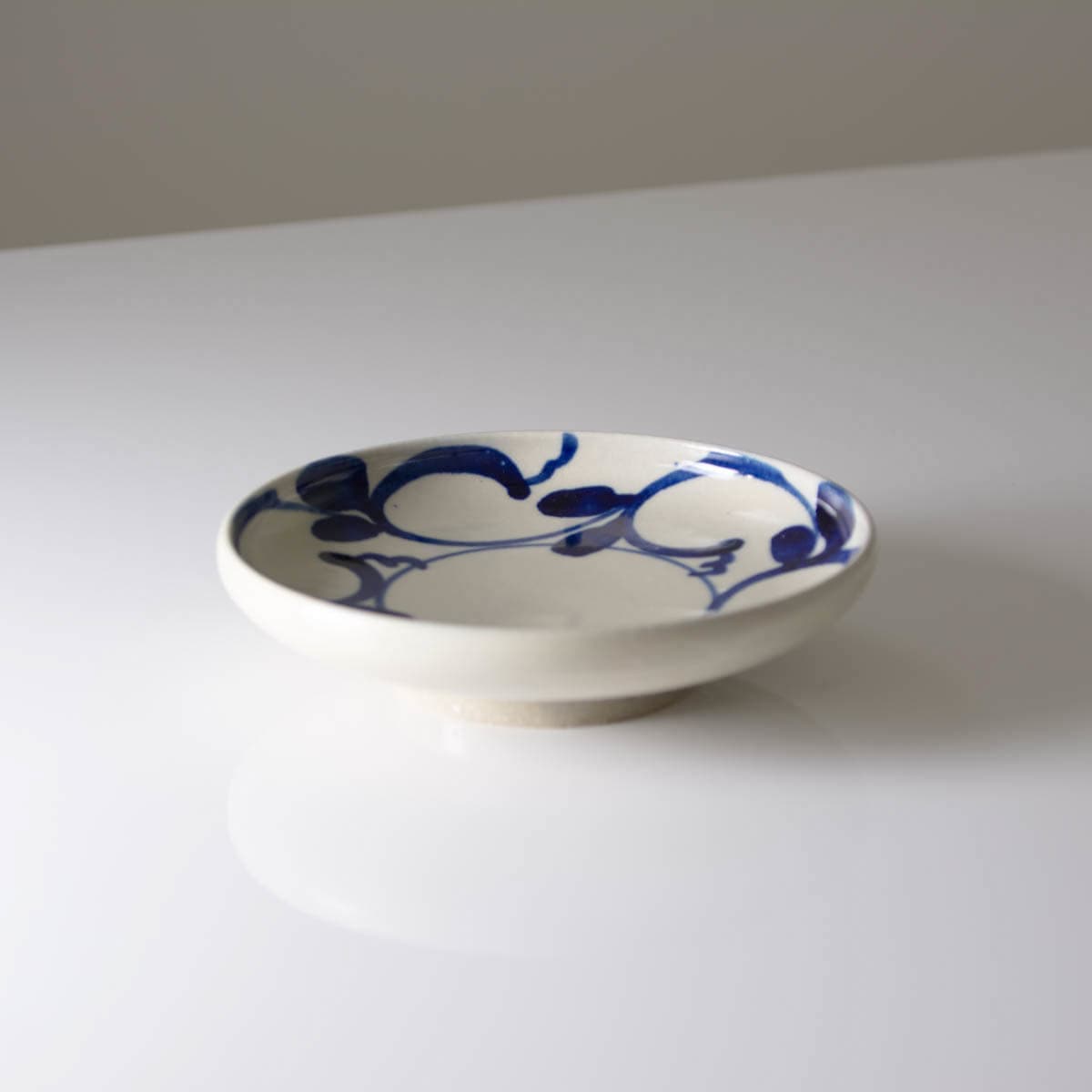 陶器工房壹 染付5寸皿 唐草